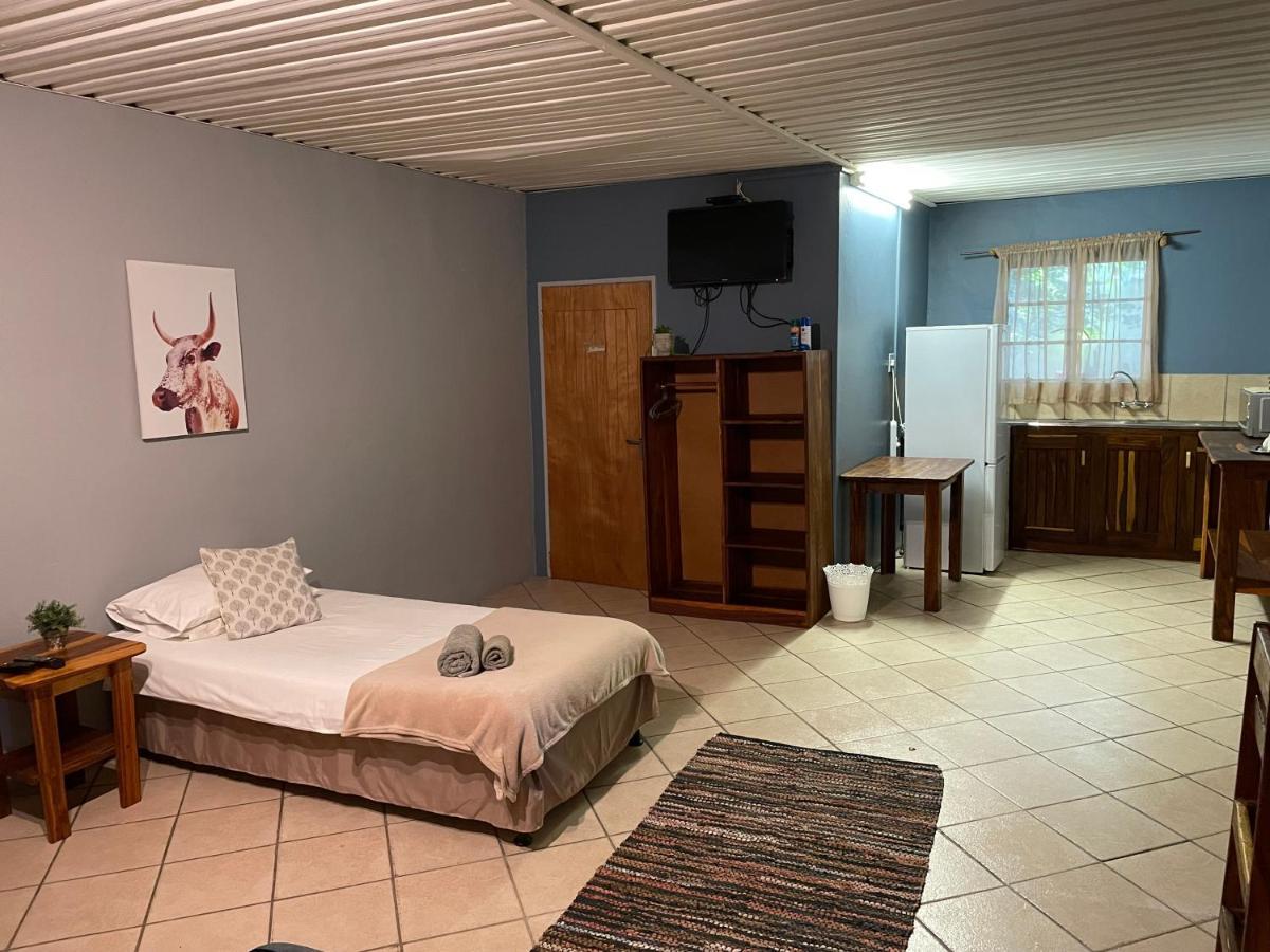 Kololo Guesthouse Katima Mulilo Exterior photo