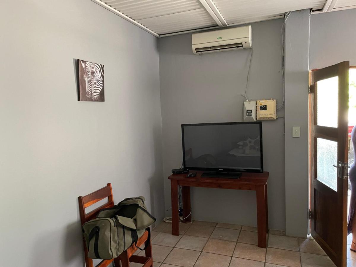 Kololo Guesthouse Katima Mulilo Exterior photo
