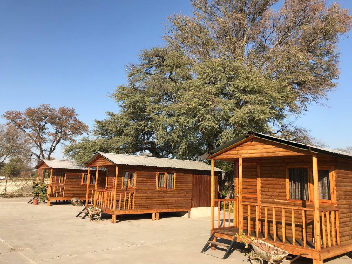 Kololo Guesthouse Katima Mulilo Exterior photo