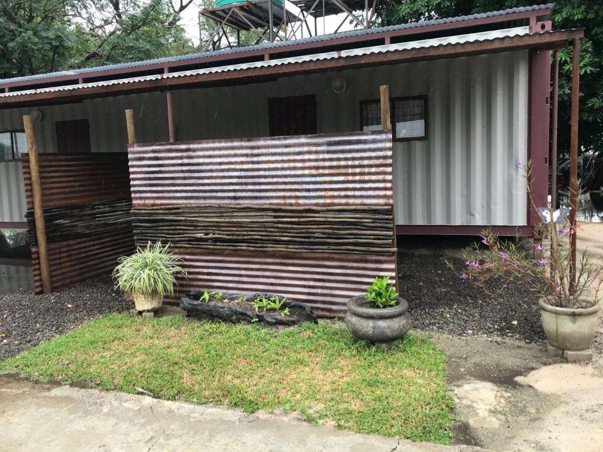 Kololo Guesthouse Katima Mulilo Exterior photo